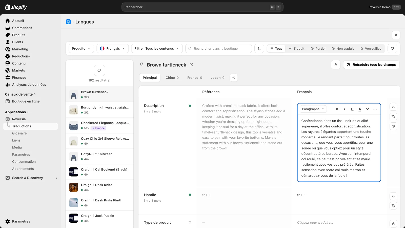 Éditeur de traduction de Reversia : contenu d'origine et traduction côte à côte, retraduction champ par champ